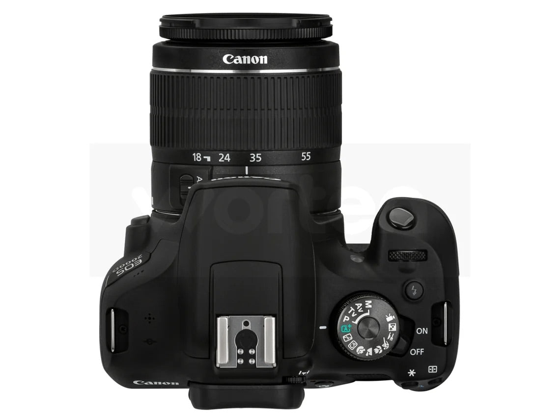Kit Máquina Fotográfica CANON EOS 2000D + 18-55 mm f/3.5-5.6 DC (APS-C)