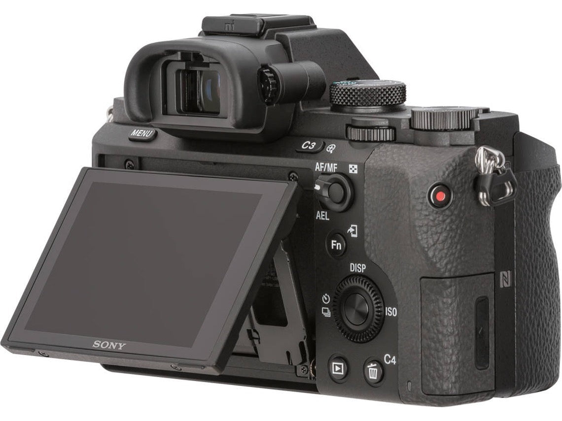 Máquina Fotográfica SONY A7 Mark II + FE 28-70mm (Full-Frame)