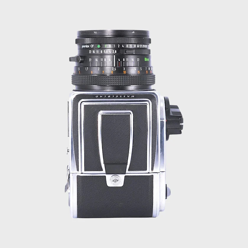 Hasselblad 500C/M médio formato analógico com lente 80mm f/2.8