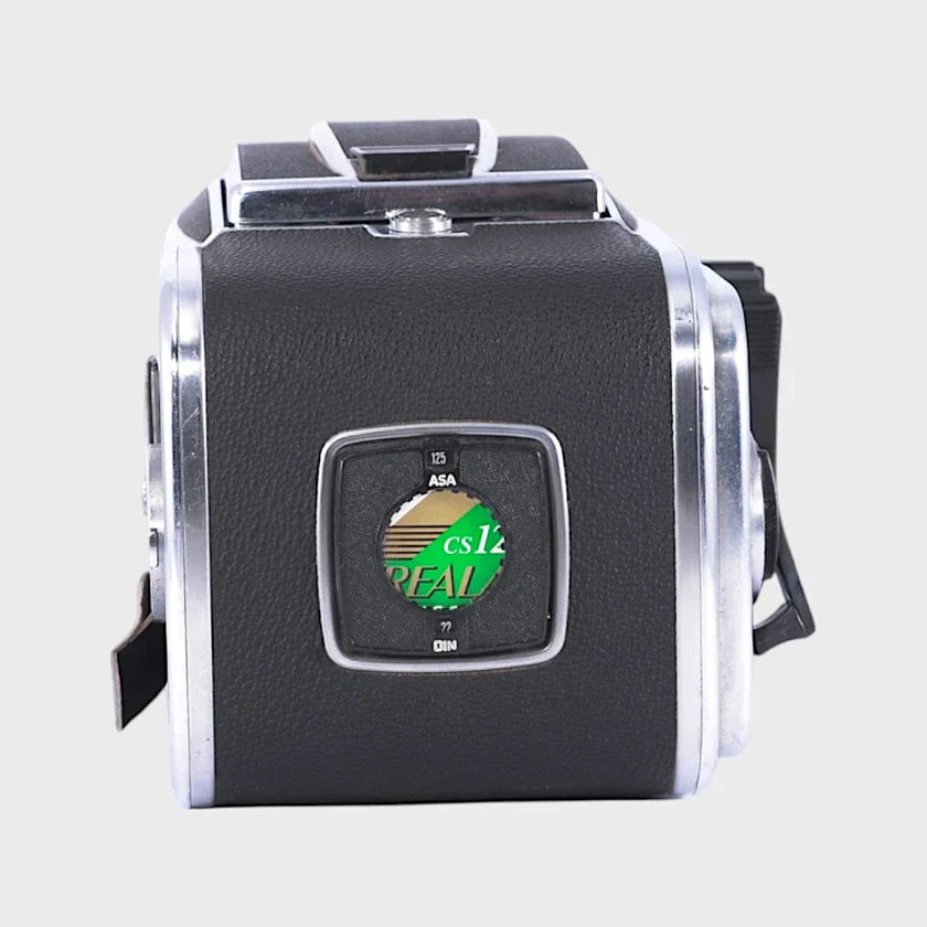 Hasselblad 500C/M médio formato analógico com lente 80mm f/2.8